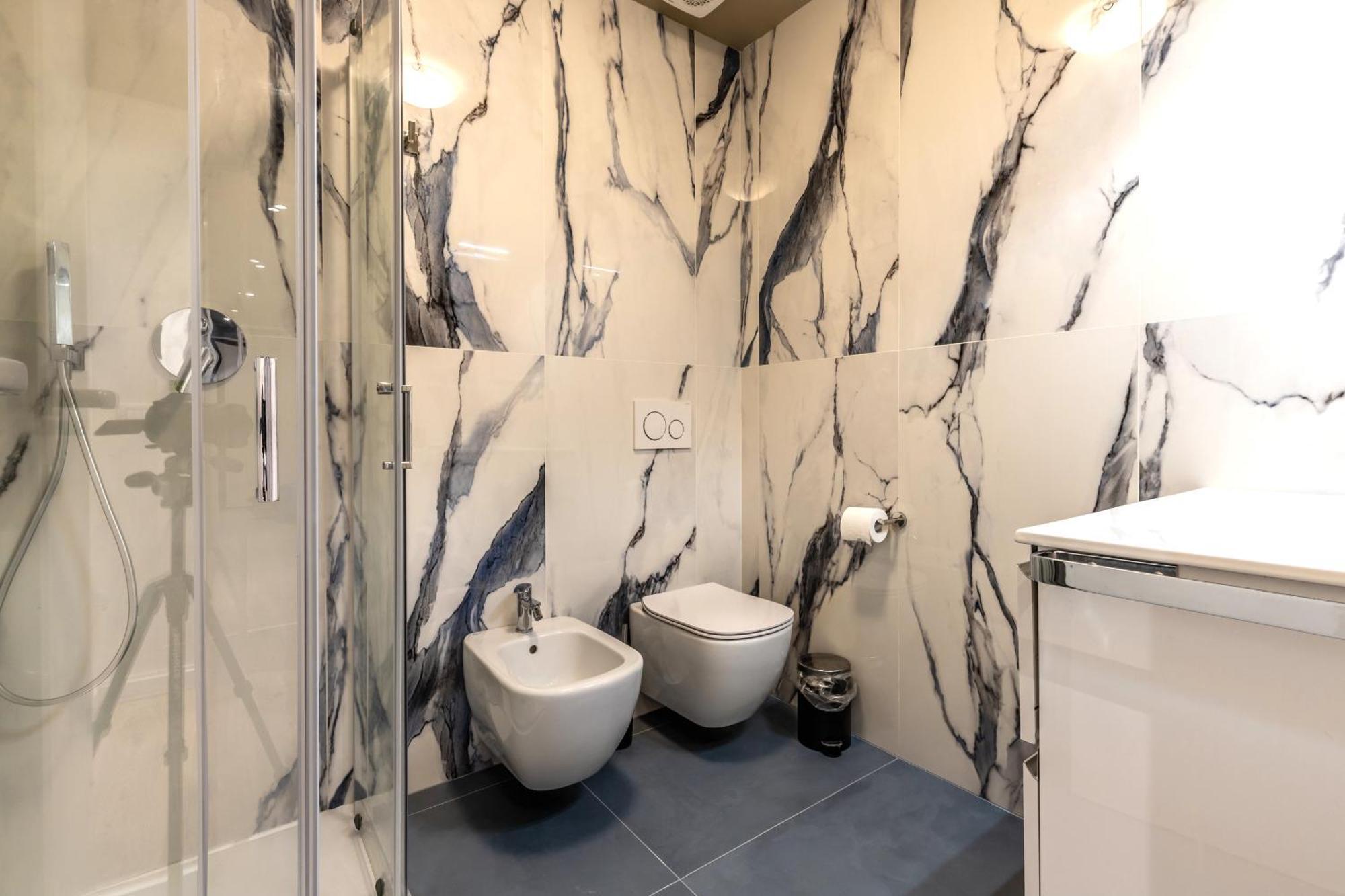 Stayeasy Quadronno33 - 3 Bedrooms, 2 Baths - Duomo Walking Distance Milão Exterior foto
